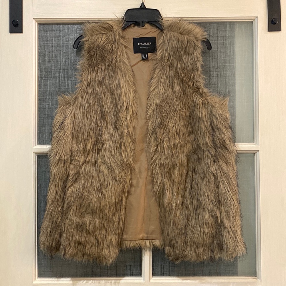 Faux Fur Vest - size 8